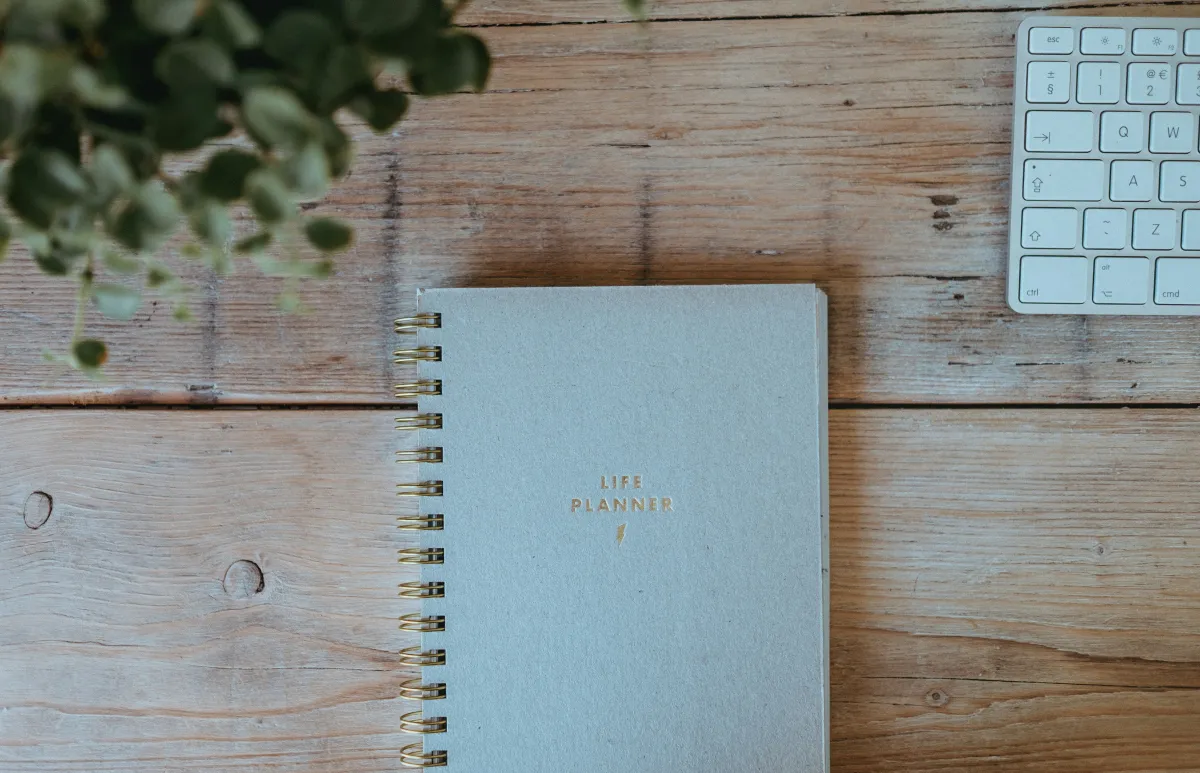 你的筆記不需要整理，需要連結：LYT 入門完整指南