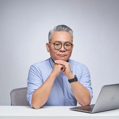 余文皓 Wen-Hao Yu